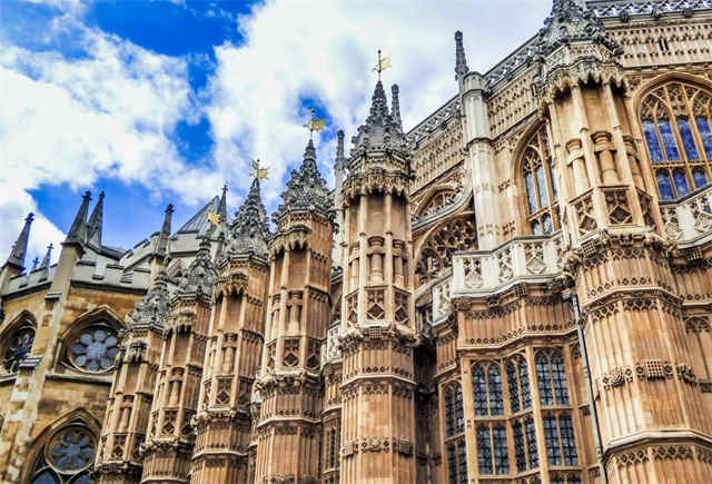 英国留学生就业和回国